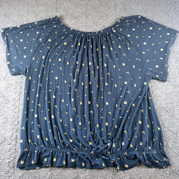 Women's Size 3X  Navy Blue Floral Smocked Hem Top Plus Short Sleeve - Picture 6 of 6
